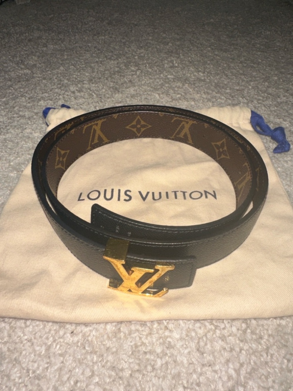 Authentic Reversible LV belt - Picture 4 of 5